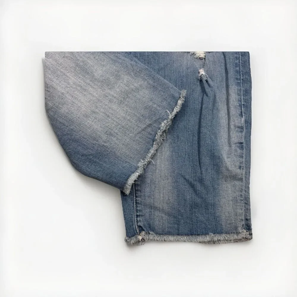 Torrid Jeans Womens Plus 28 Crop Boyfriend Distressed Blue Measures 49 x 26